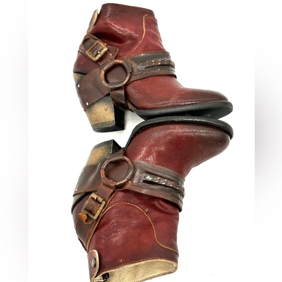 Freebird by Steven Elpso Rustic Burgundy Ankle Boots - Picture 6 of 13